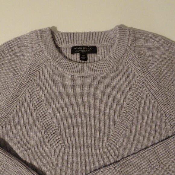 Banana Republic 100% Merino Wool Ribbed Sweater | Small | Heathered Grey - Picture 5 of 16